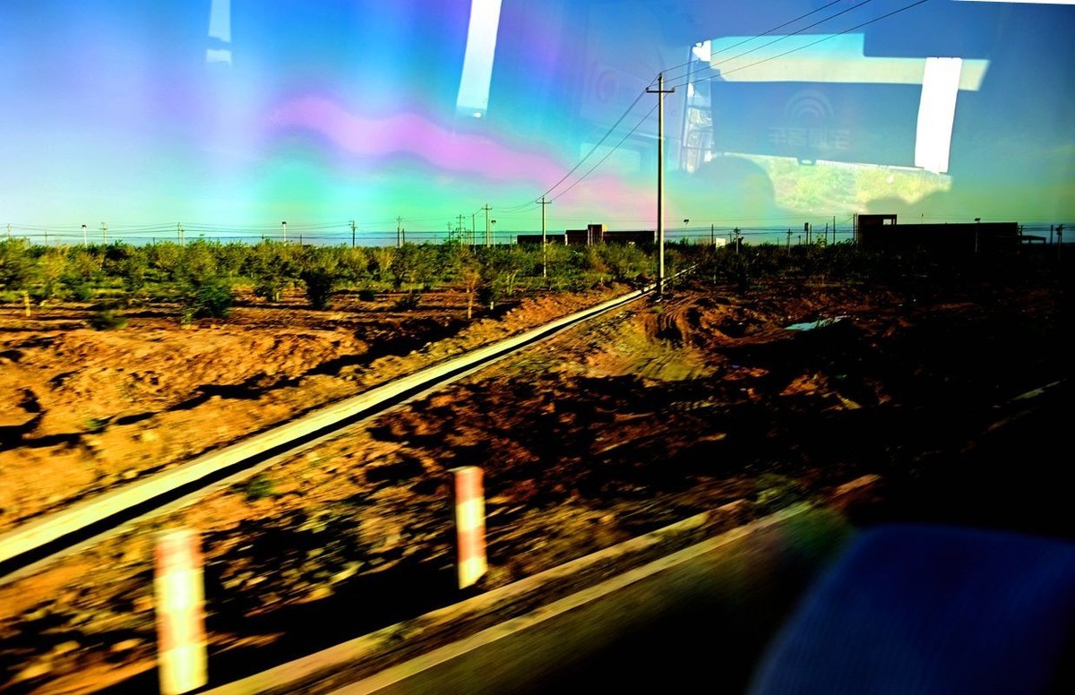 吐鲁番市火山红酒庒   {87}               !