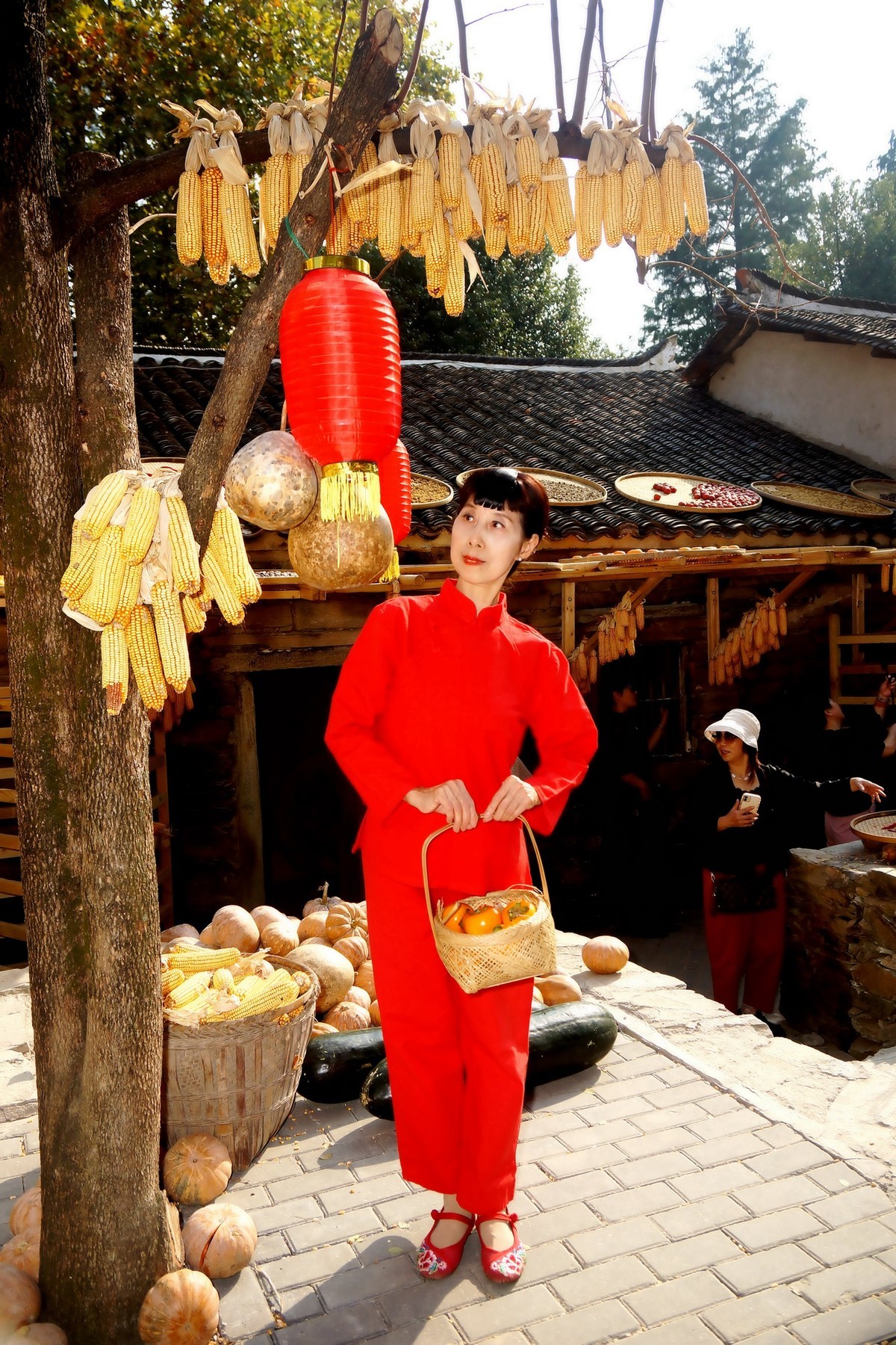 秋收--红红的村姑！