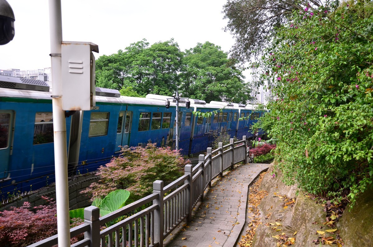 重庆主城“半山崖线”风景 (六)