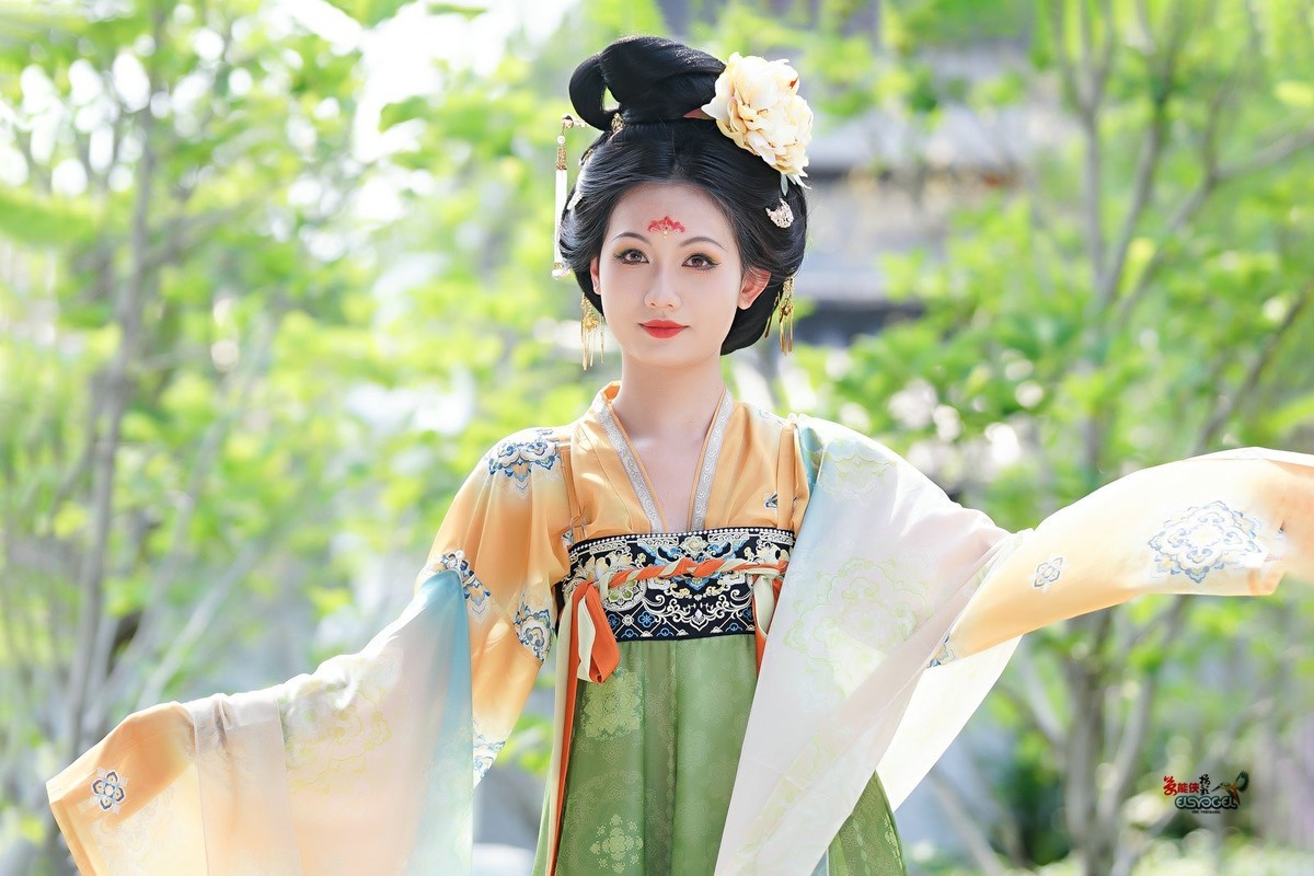【小家碧玉】---小覔