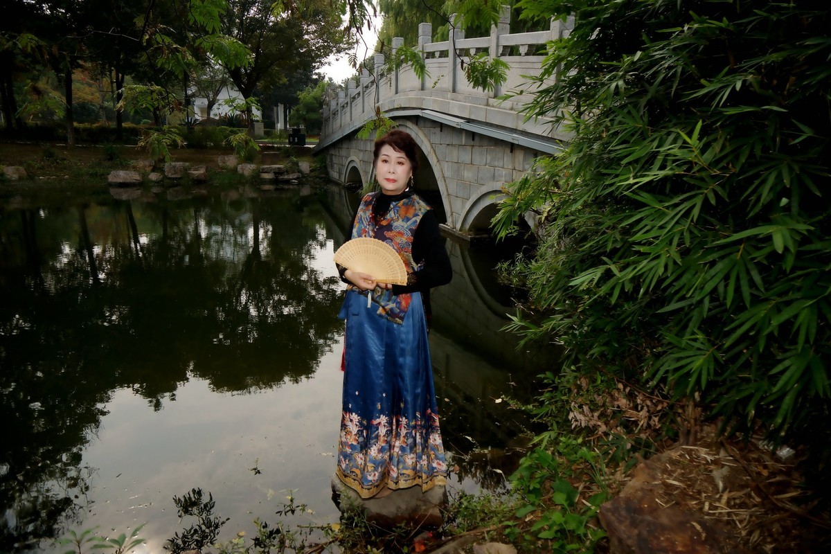 月湖公园的古装美女！