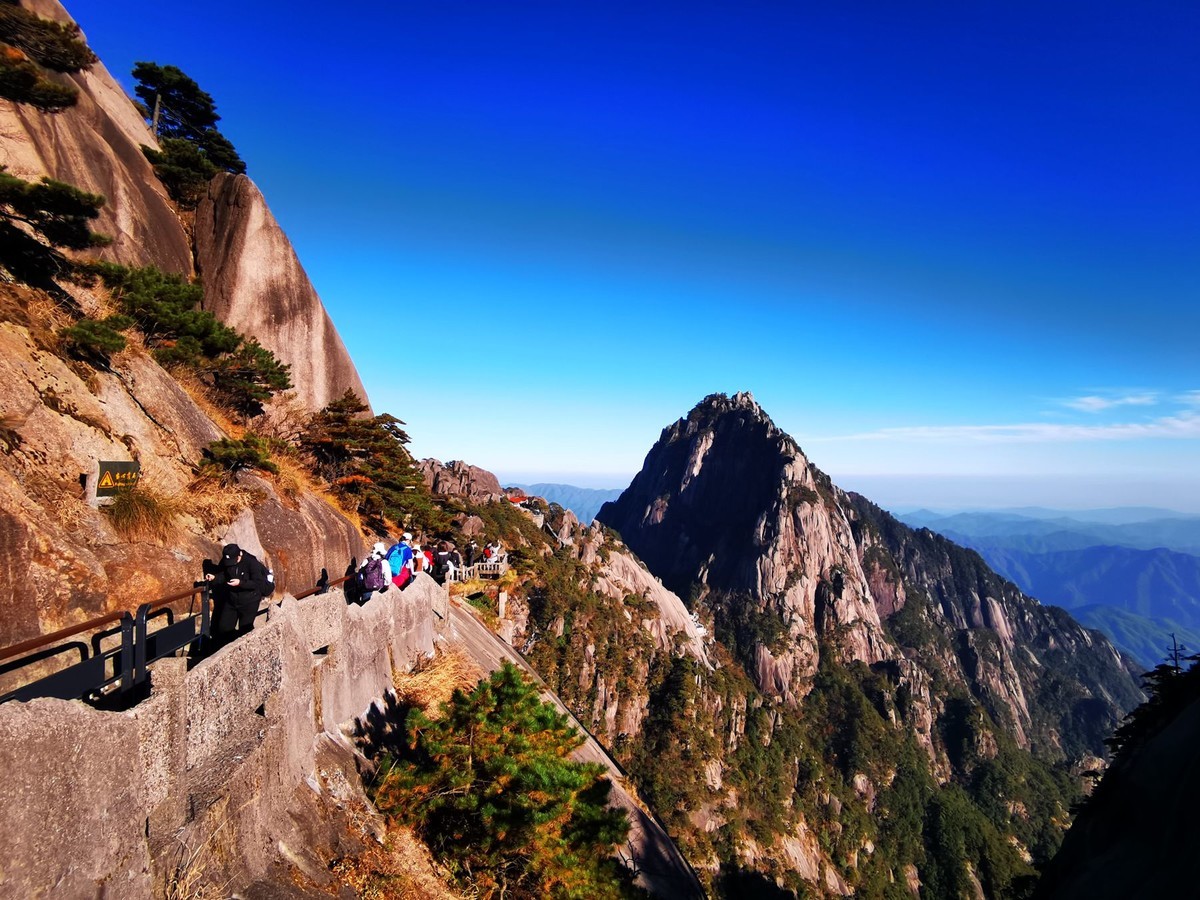 入手尼康Z5加Z24-70F4套机黄山试拍风景