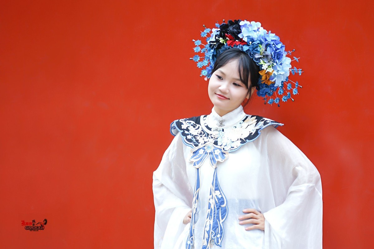 【簪花少女】 ---小燕