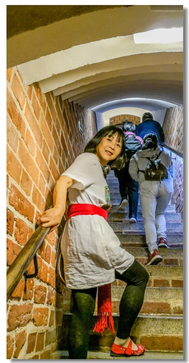 “马尔堡”留影（波兰之东欧最大堡垒）