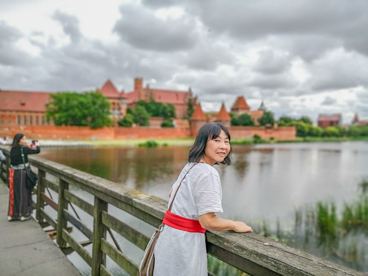 “马尔堡”留影（波兰之东欧最大堡垒）