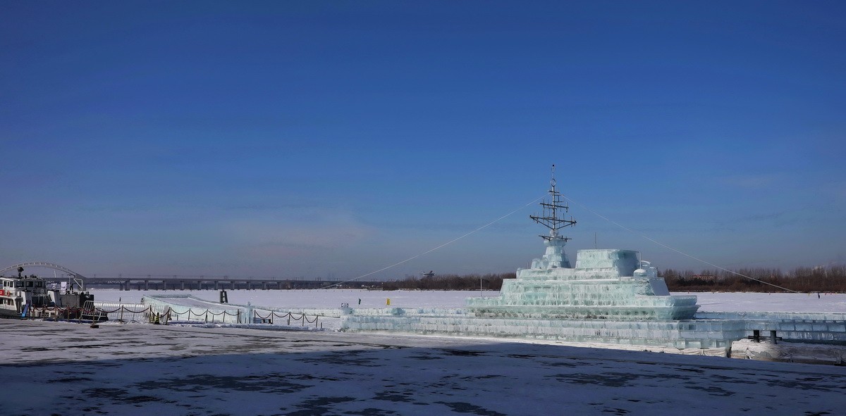 辽宁舰   冰雕