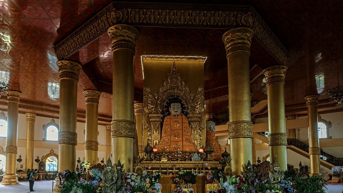 云南芒市 · 勐焕大金塔（2）