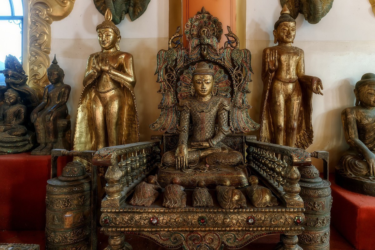 云南芒市 · 勐焕大金塔（2）