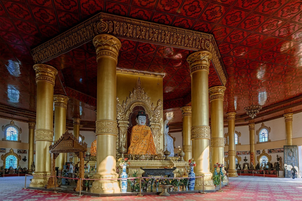 云南芒市 · 勐焕大金塔（2）