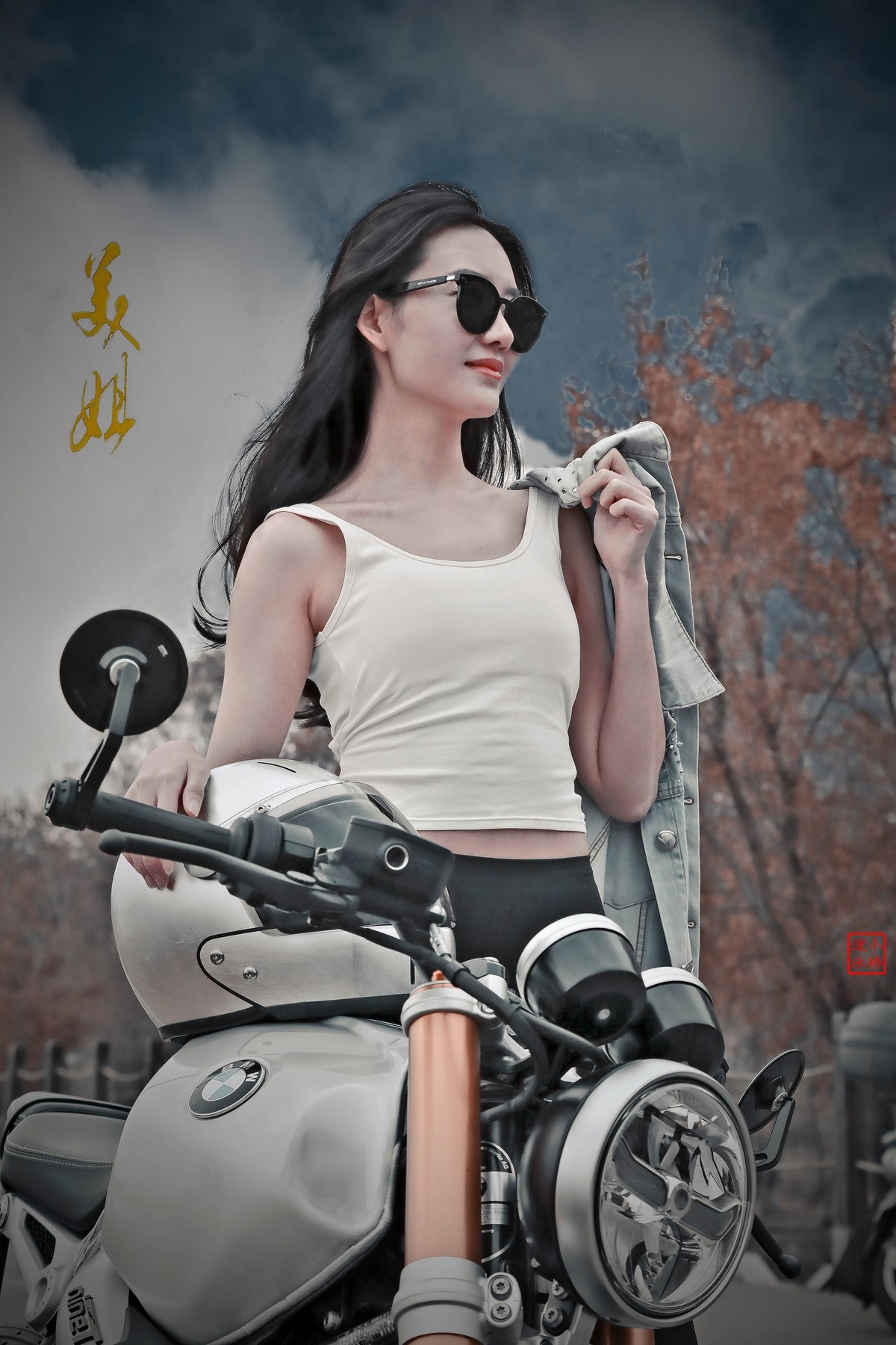 拜年帖   《机车女郎》