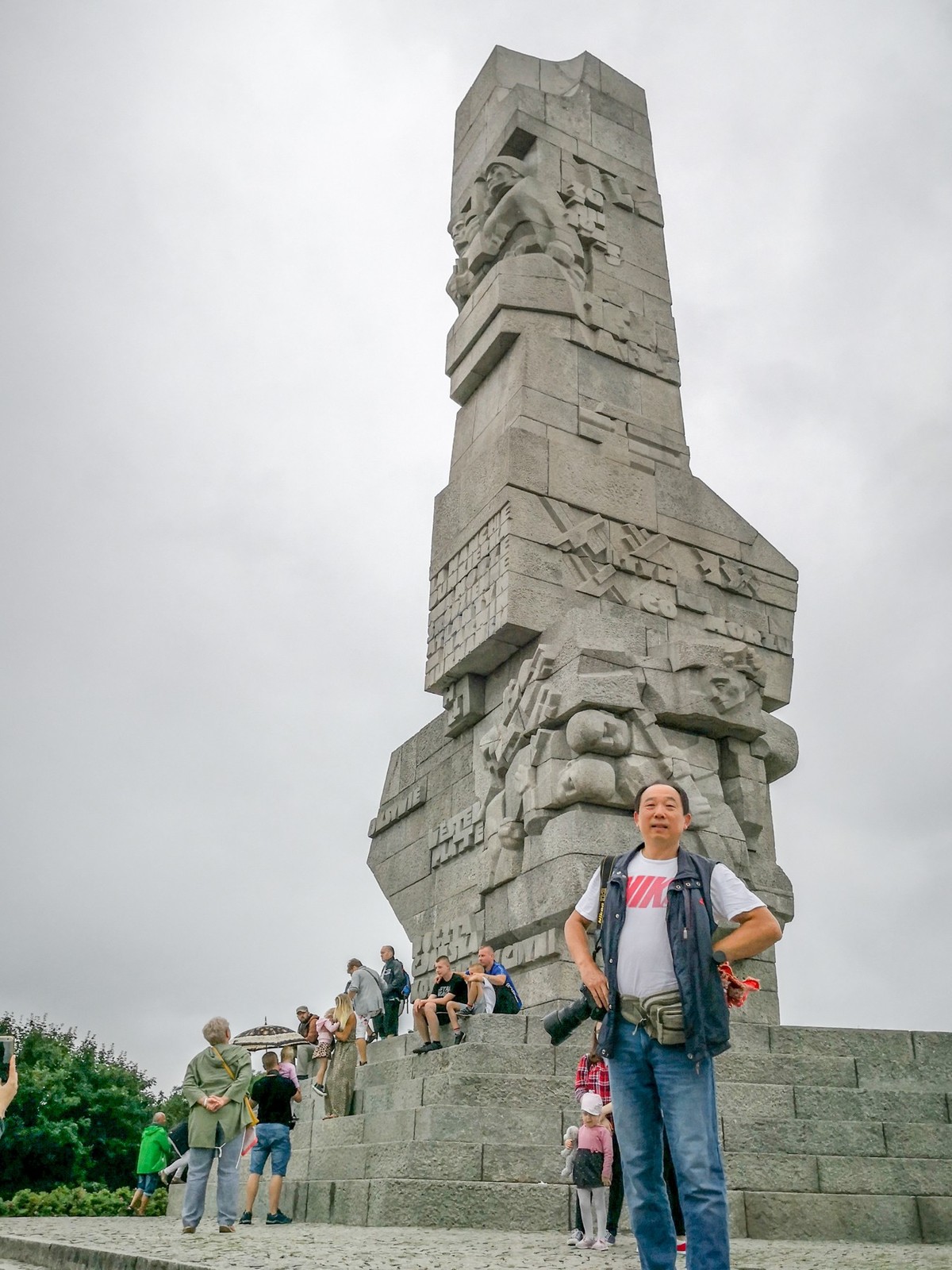 “马尔堡”留影（波兰之东欧最大堡垒）