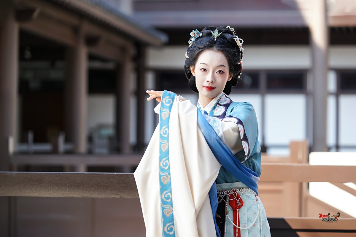 【古风仕女】---思琪