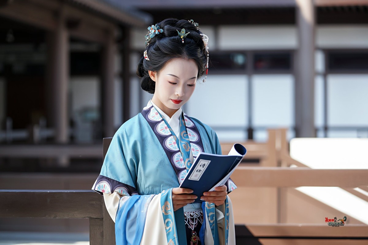 【古风仕女】---思琪