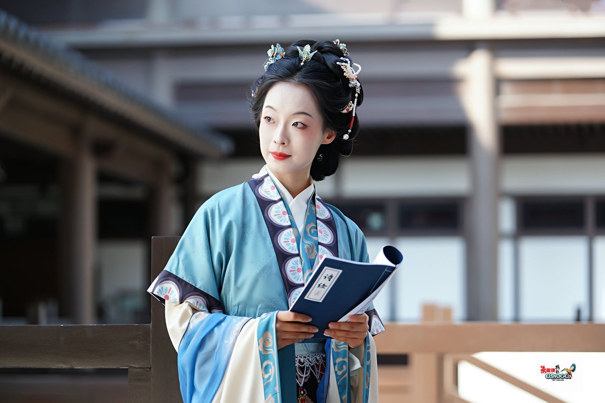 【古风仕女】---思琪