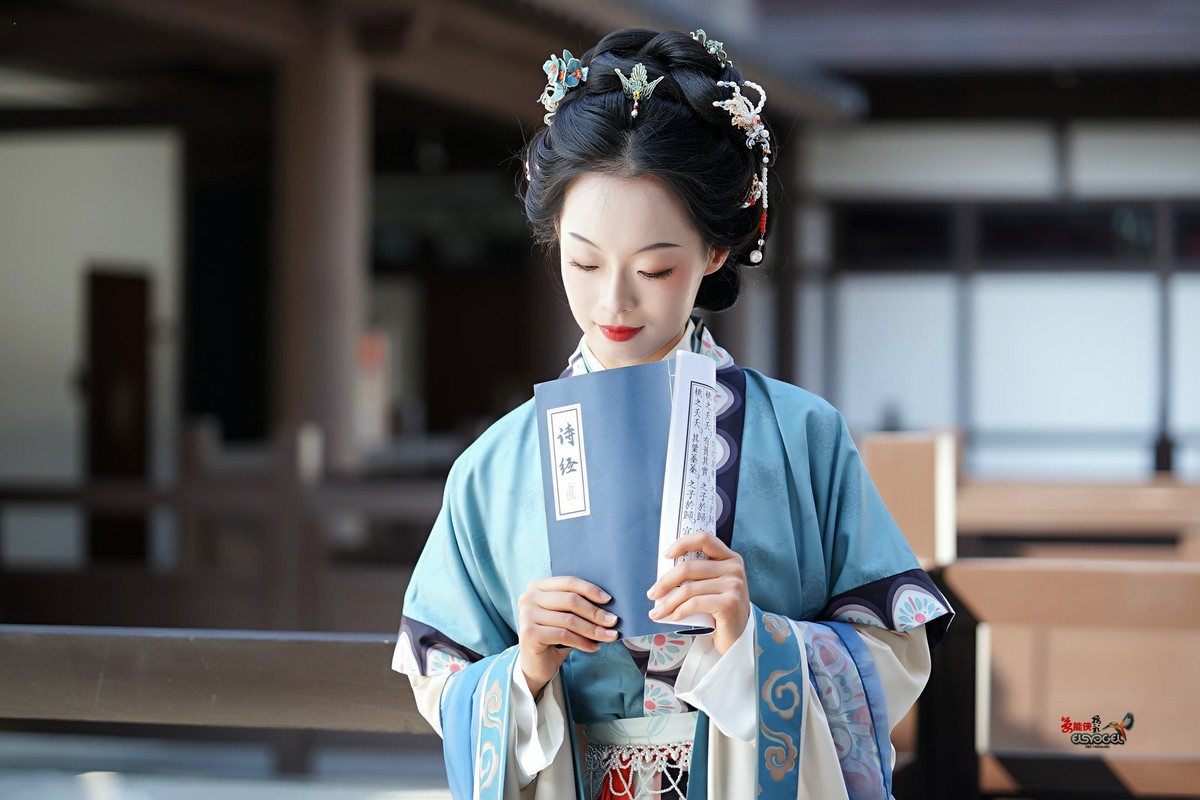 【古风仕女】---思琪