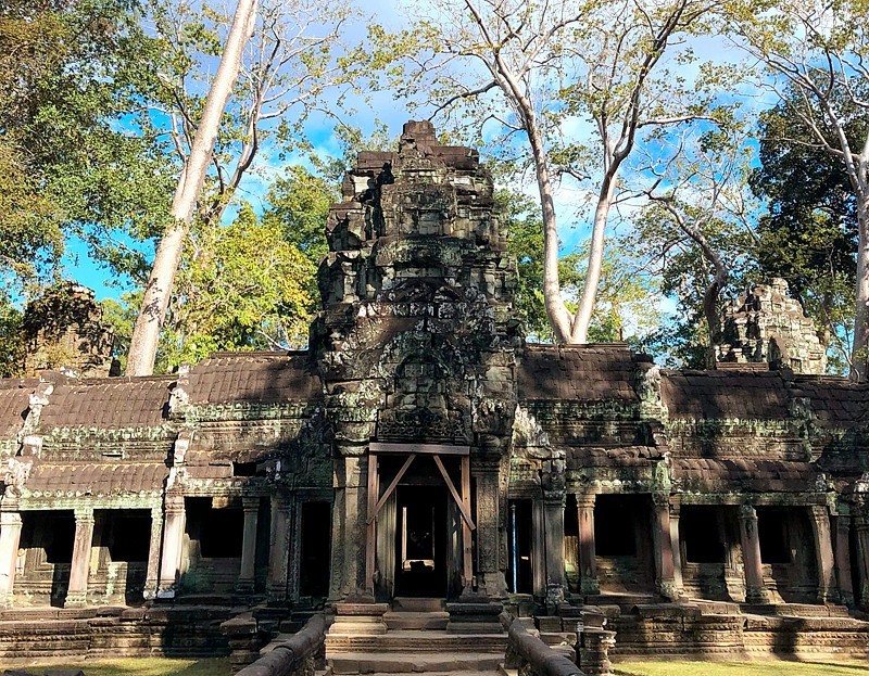 《不老松：异国风情彔：2015中国优导中游张松：柬埔寨》13柬埔寨巴绒庙～“高棉的微笑