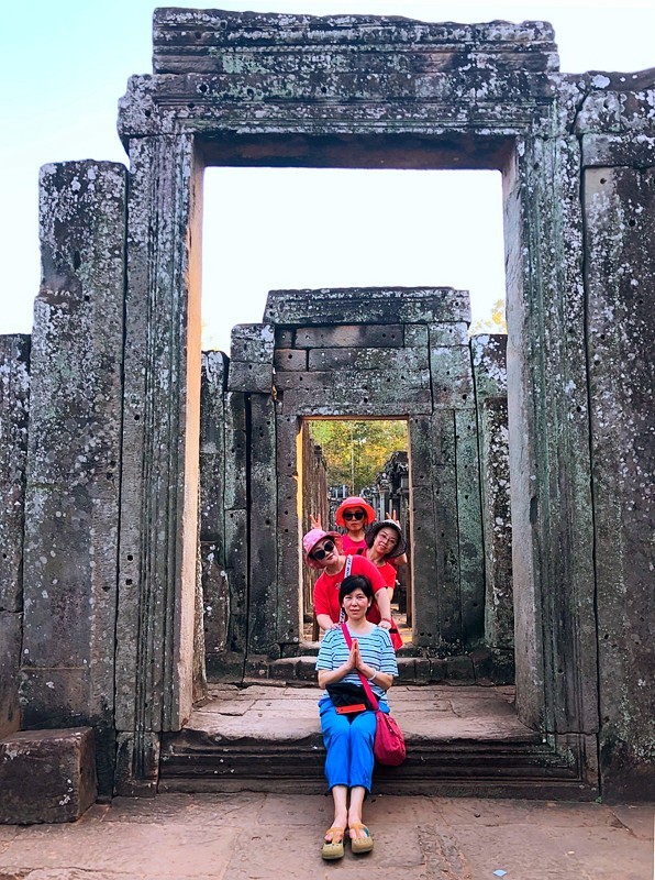 《不老松：异国风情彔：2015中国优导中游张松：柬埔寨》13柬埔寨巴绒庙～“高棉的微笑