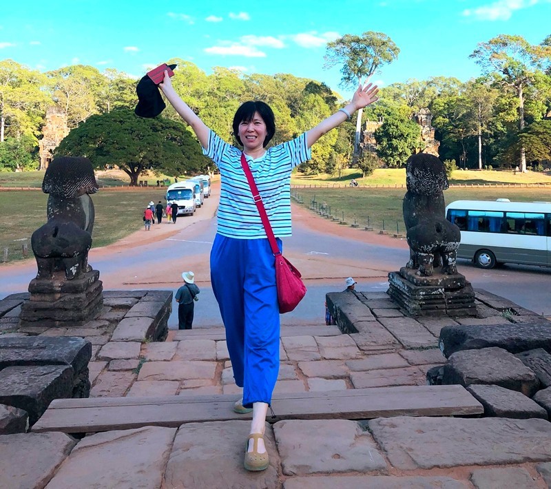 《不老松：异国风情彔：2015中国优导中游张松：柬埔寨》13柬埔寨巴绒庙～“高棉的微笑