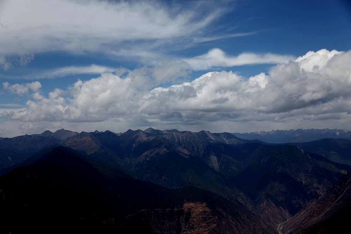海拔4400玛娜茶金风景