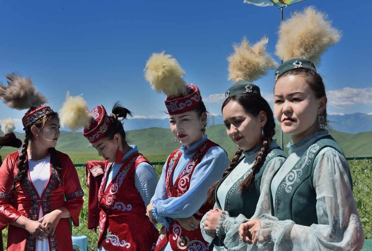 新疆那拉提旅游风景区哈萨克族婚礼表演【2】