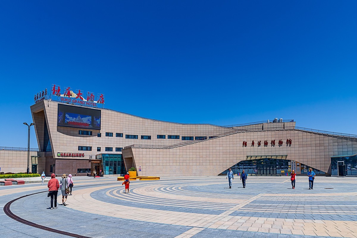 旅游记录 ：新疆 · 穿越独库公路 · 第一天· 风景在路上（1）