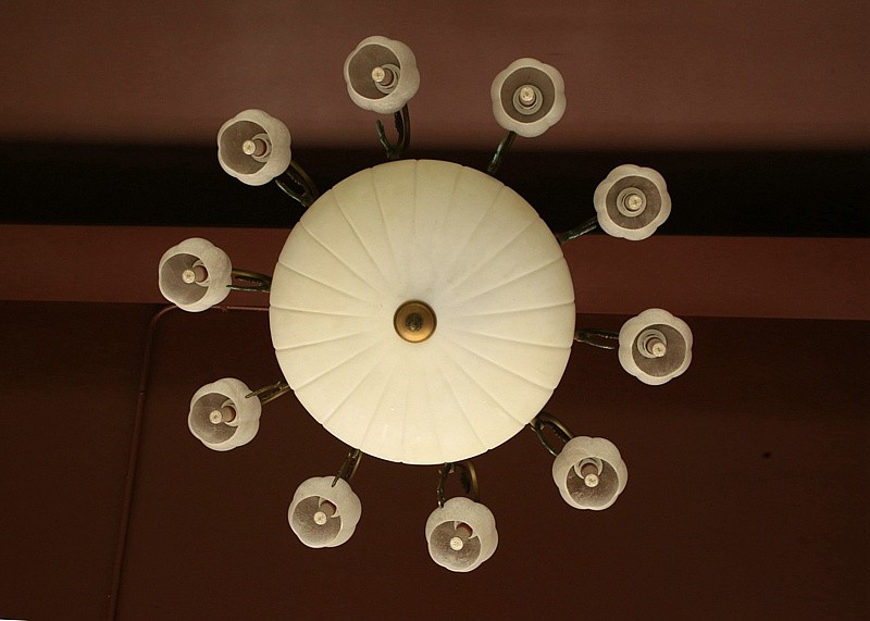 《不老松：忆海南游记》21.03.12 长島蓝湾小区漂亮的路灯