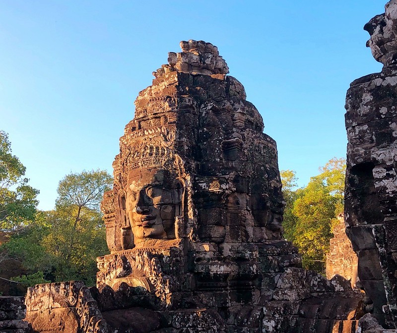 《不老松：异国风情彔：2015中国优导中游张松：柬埔寨》13柬埔寨巴绒庙～“高棉的微笑