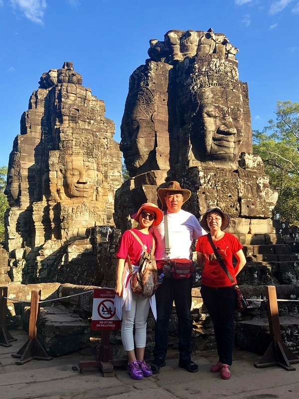 《不老松：异国风情彔：2015中国优导中游张松：柬埔寨》13柬埔寨巴绒庙～“高棉的微笑