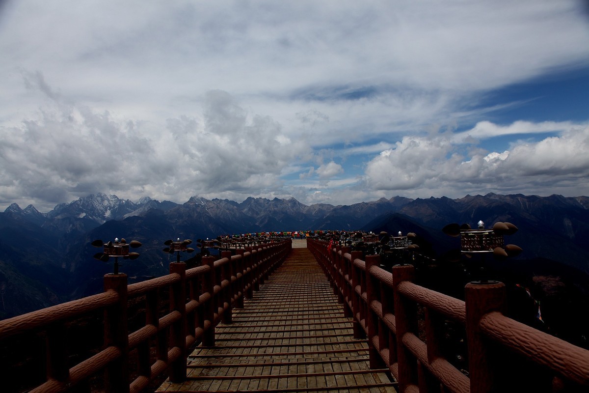 海拔4400玛娜茶金风景