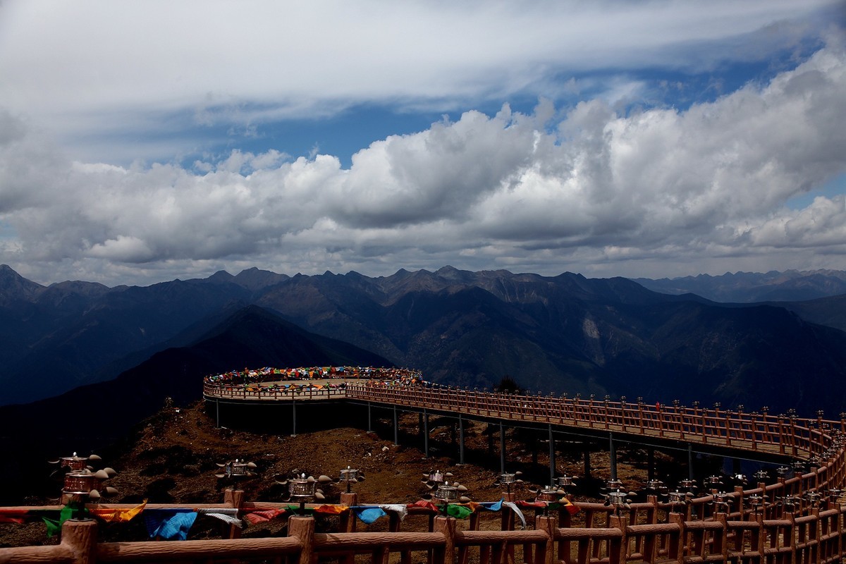 海拔4400玛娜茶金风景
