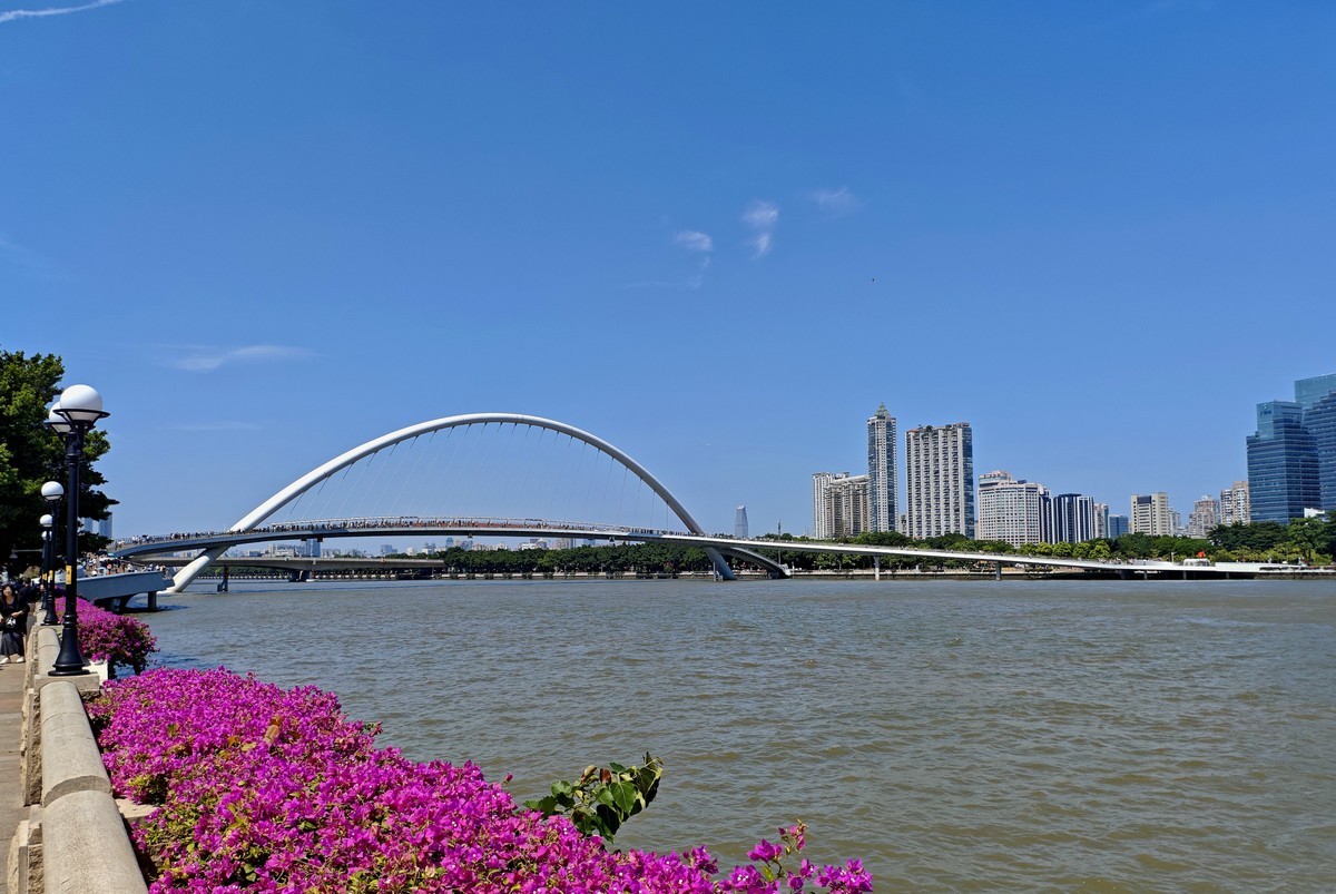海心桥。