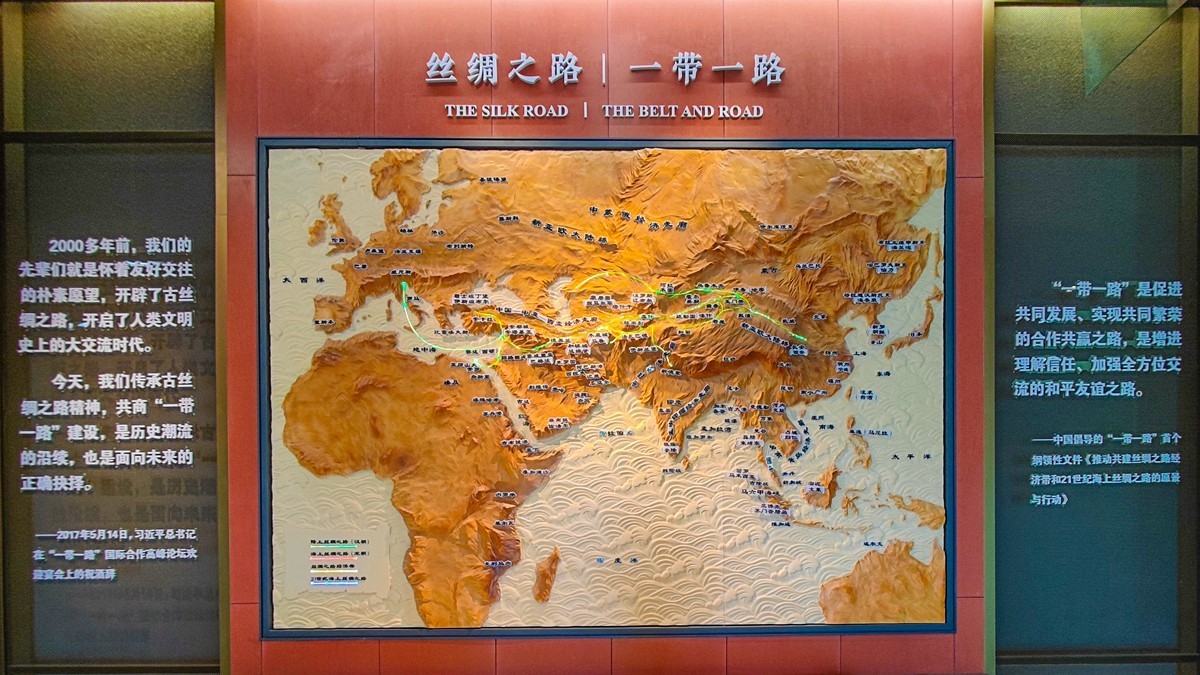 大美新疆骑游随拍——霍尔果斯国门文化展览馆