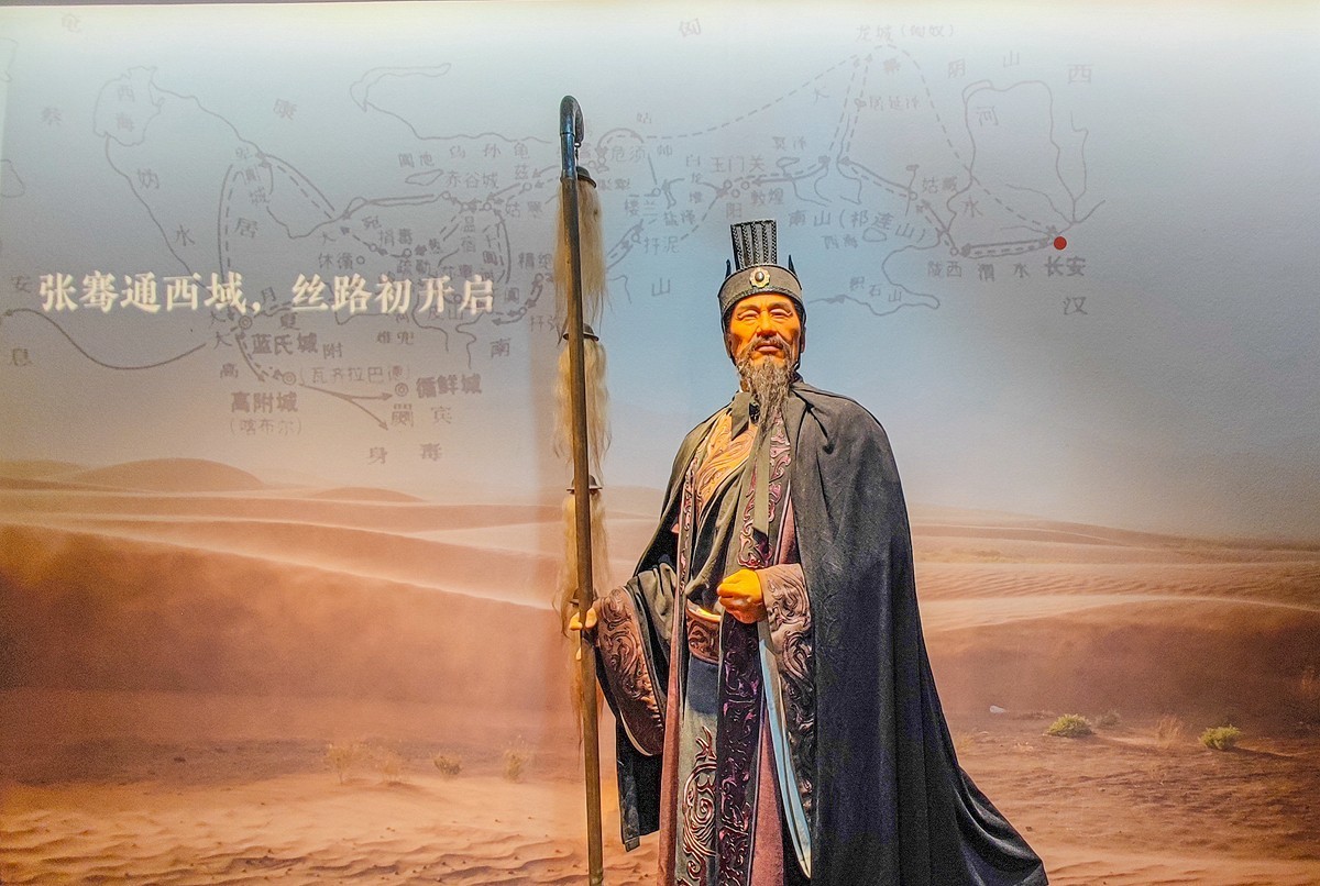 大美新疆骑游随拍——霍尔果斯国门文化展览馆