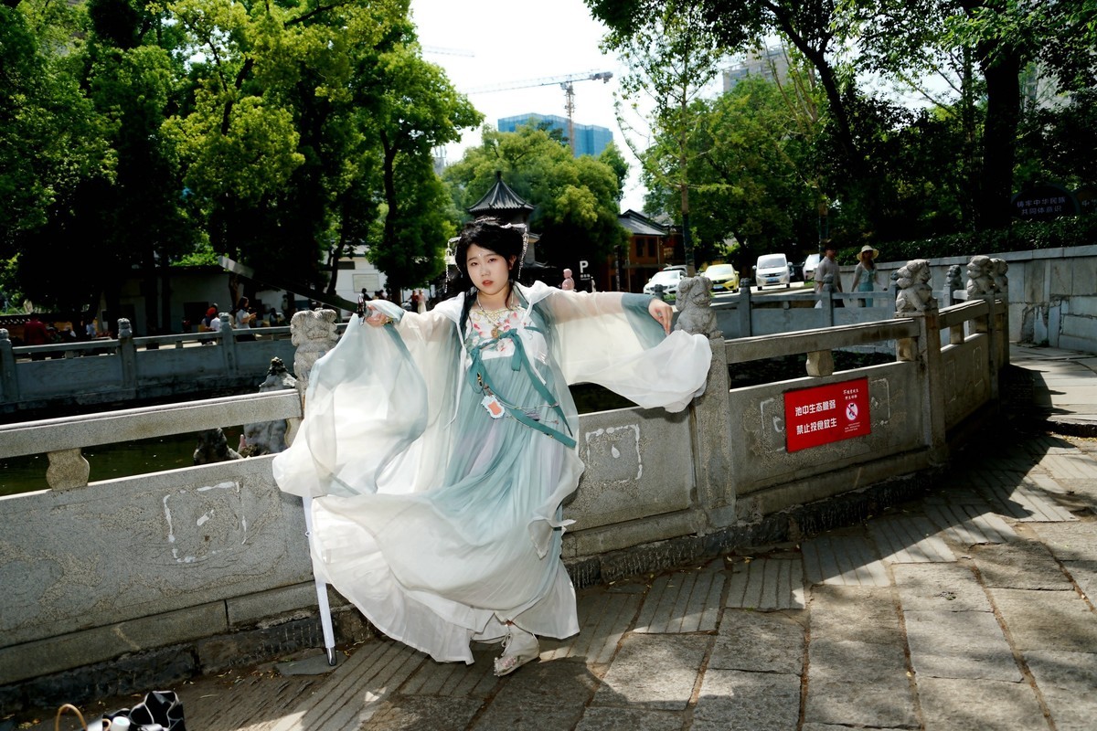 宝通寺---箭花侠女！