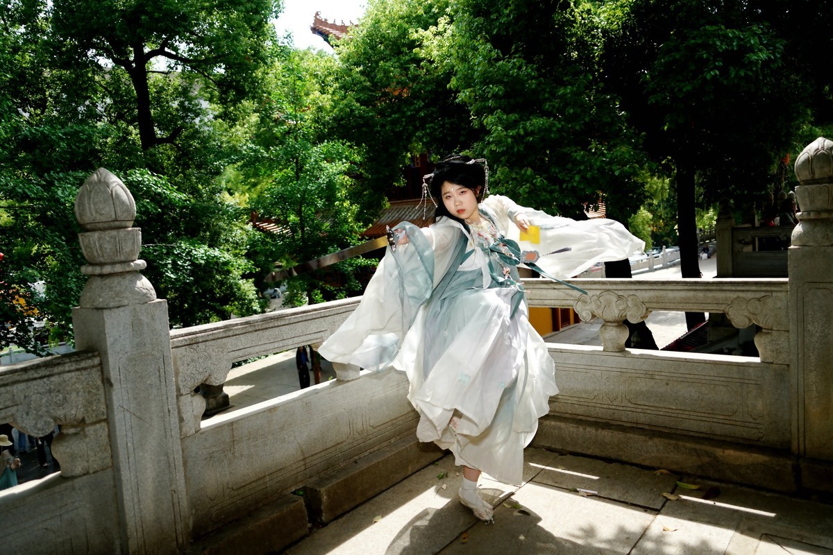 宝通寺---箭花侠女！