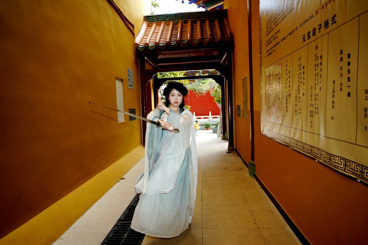 宝通寺---箭花侠女！