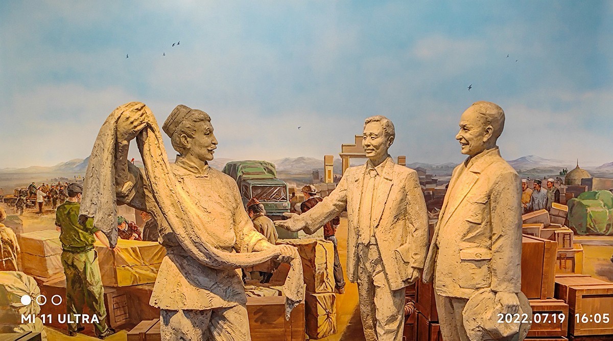 大美新疆骑游随拍——霍尔果斯国门文化展览馆