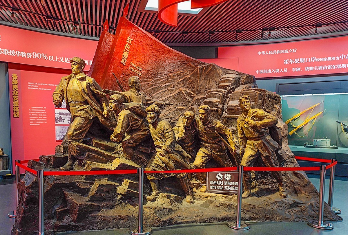 大美新疆骑游随拍——霍尔果斯国门文化展览馆