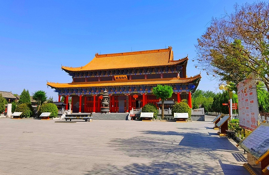 《不老松：纪实摄影》【大好河山系列报導】邯郸游摄：廣府古城内【甘露寺！】(3)大雄