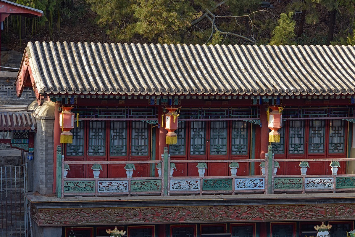 站在三孔桥上拍摄光影