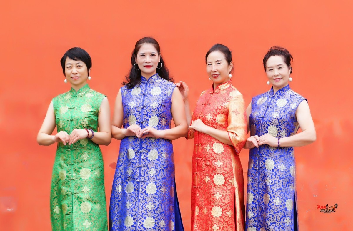 【影视城·旗袍四大美女】---高妹、秋波、飞翔、小孙