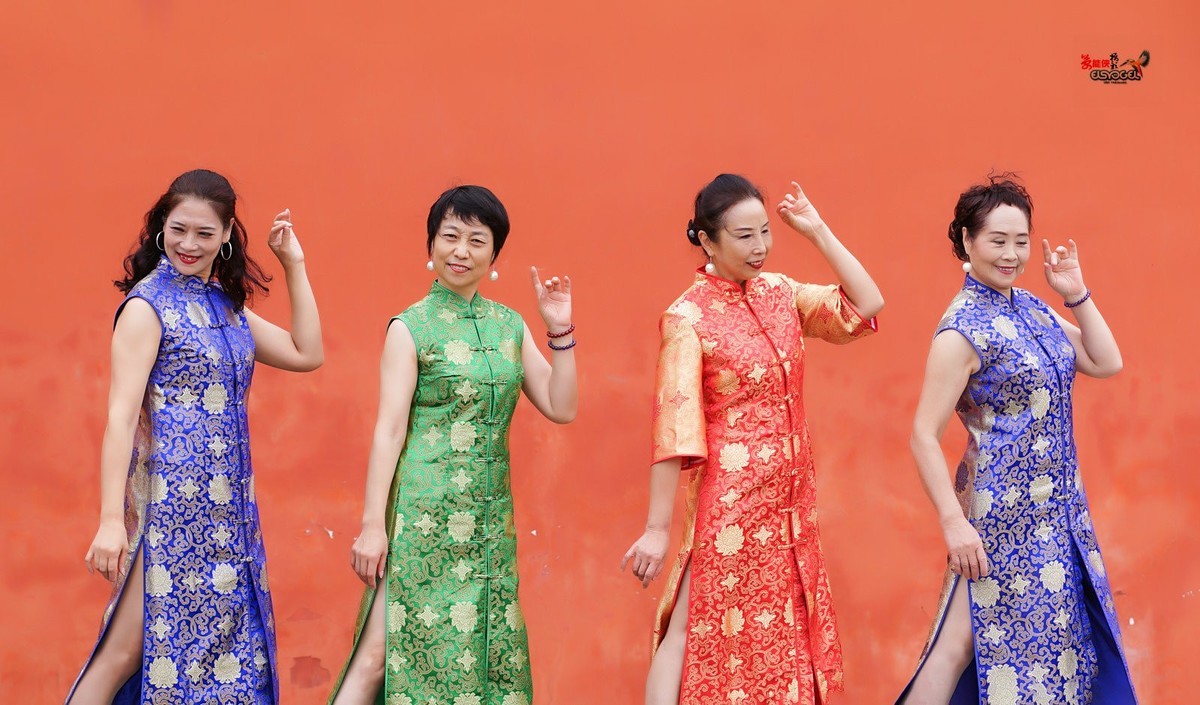 【影视城·旗袍四大美女】---高妹、秋波、飞翔、小孙