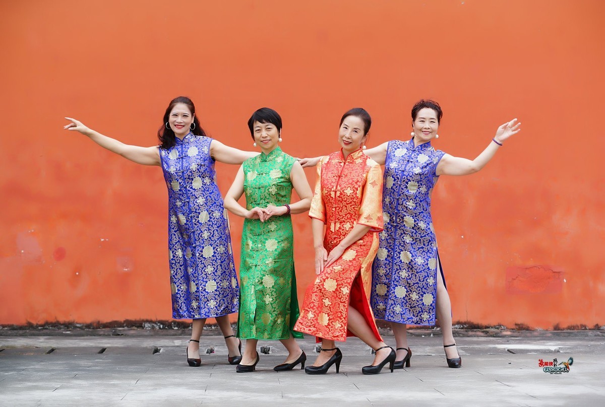 【影视城·旗袍四大美女】---高妹、秋波、飞翔、小孙