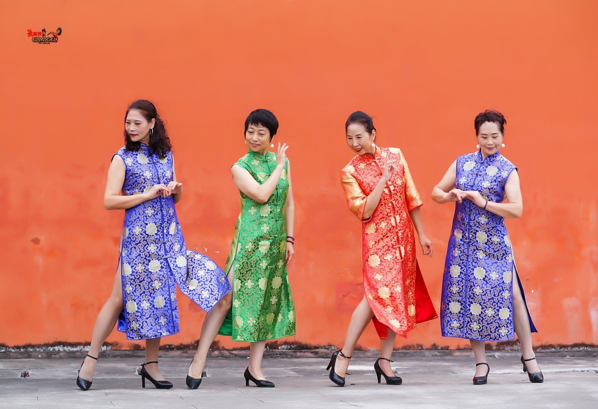 【影视城·旗袍四大美女】---高妹、秋波、飞翔、小孙