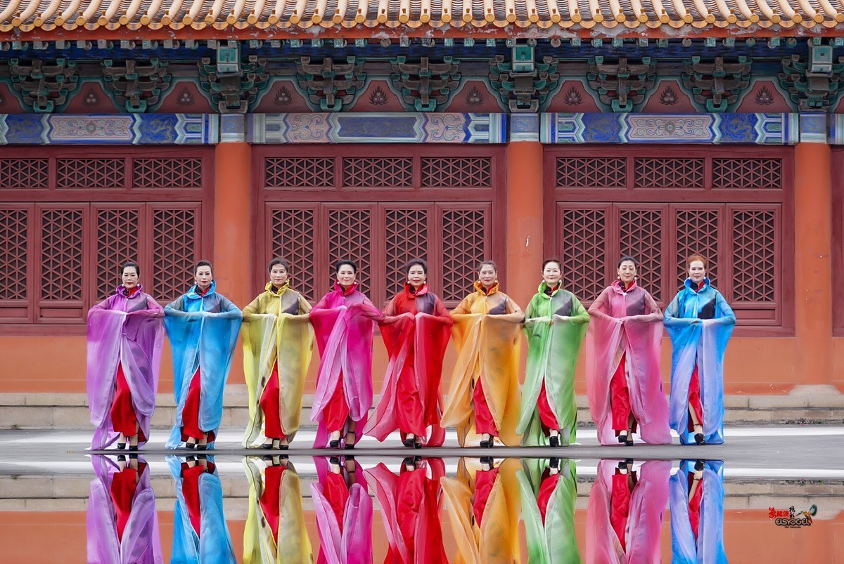 【影视城·九大美女】--梁祝、高妹、雯雯、卫红、小梅、清心、红卫、姐儿、于艳