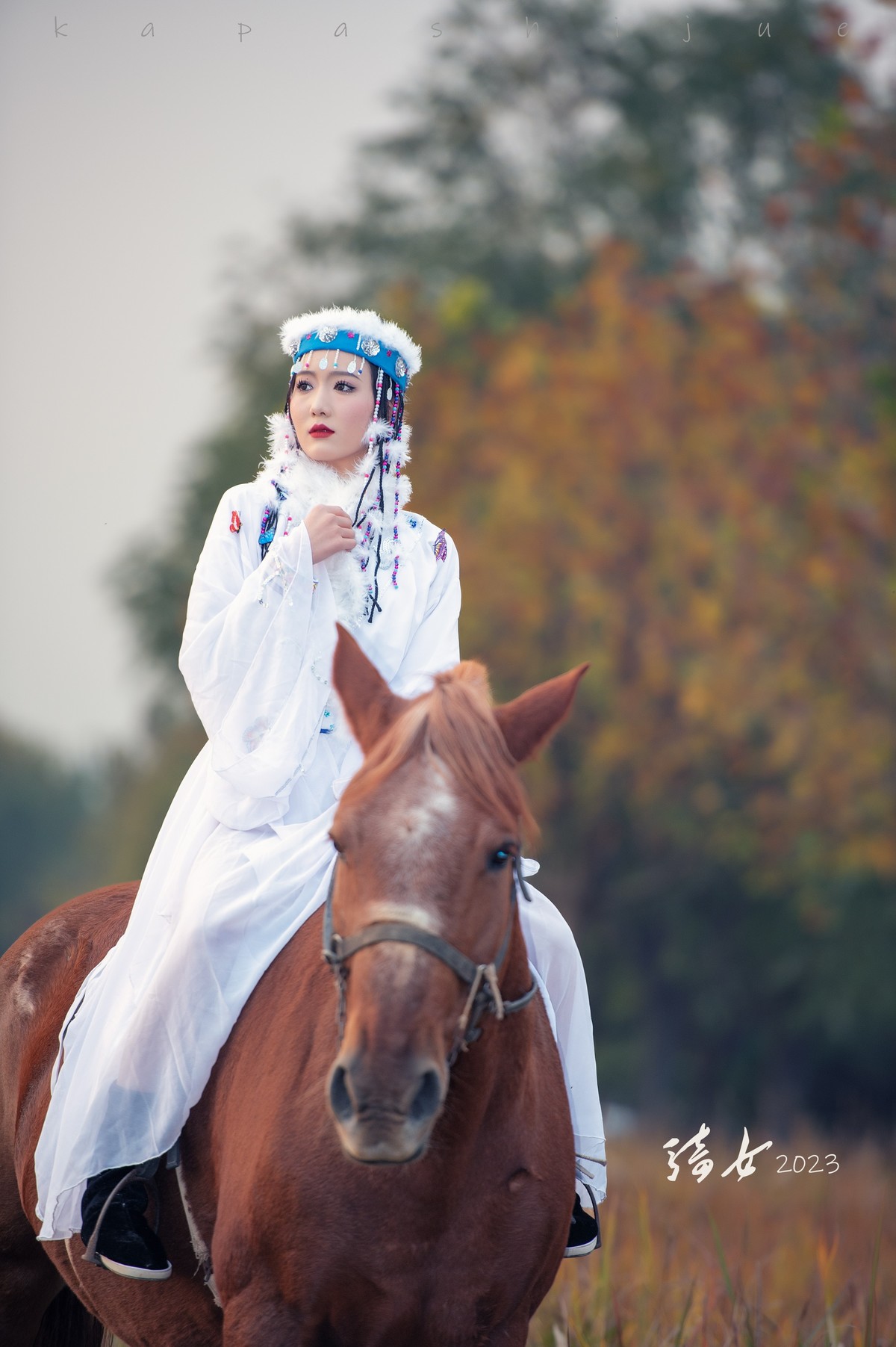 秋末人像【骑马女孩】