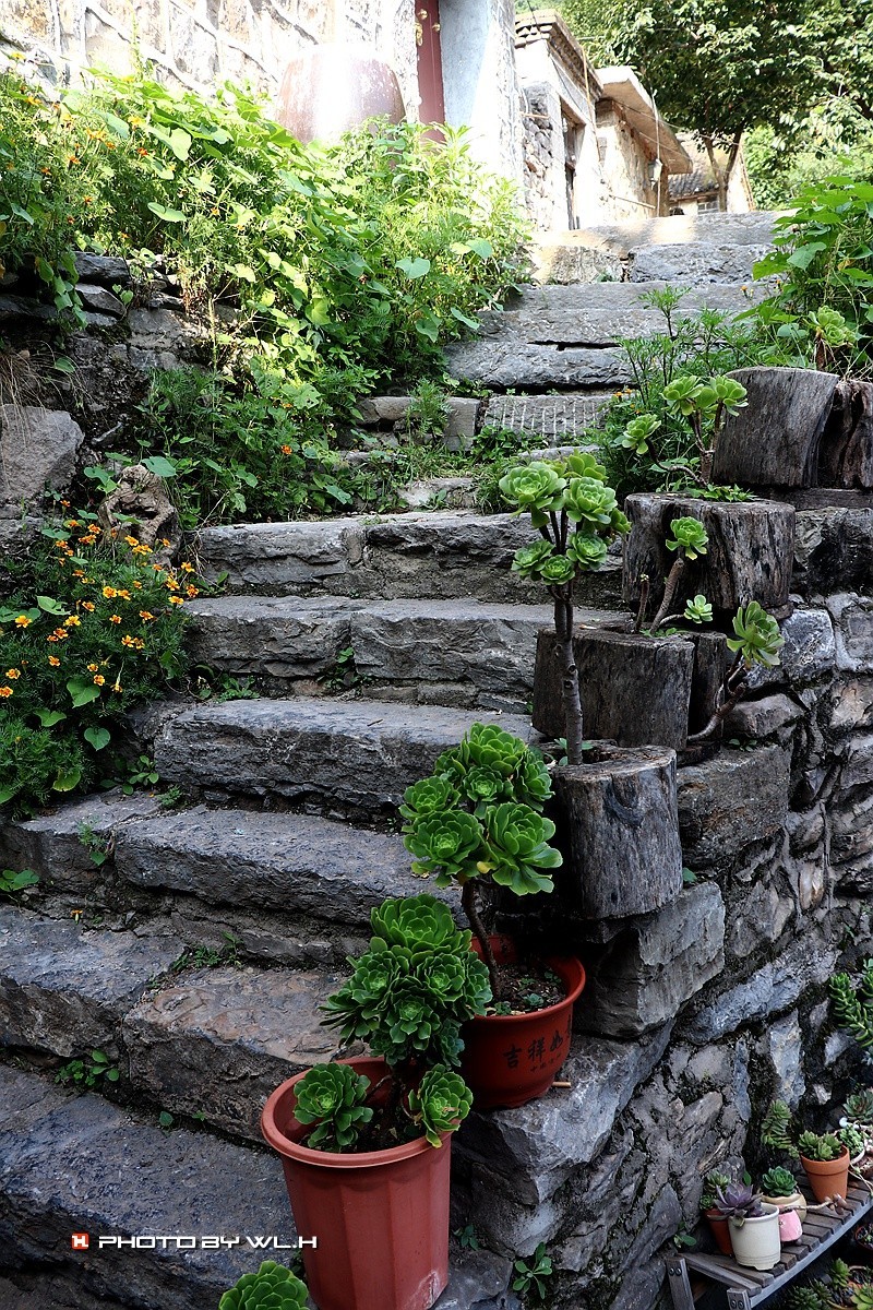 游郭亮村，走绝壁长廊