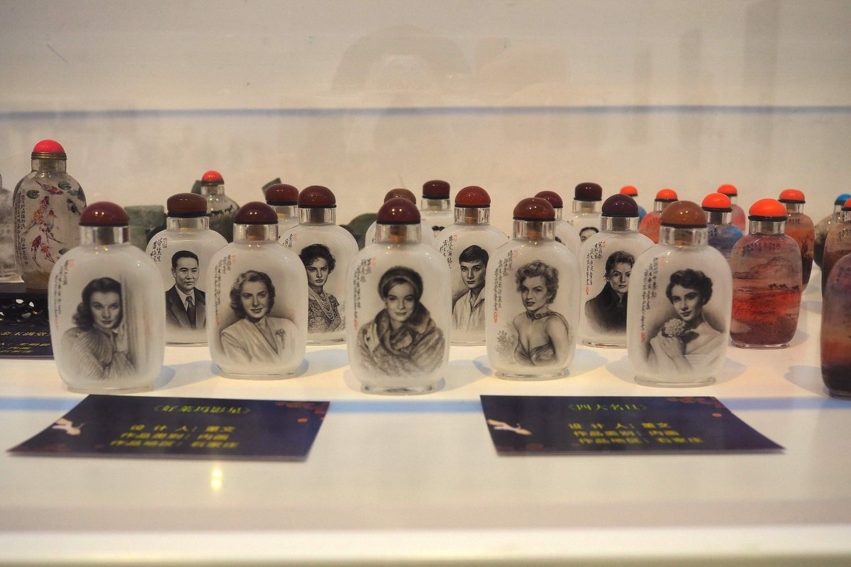 《2024河北工艺美术精品展》上