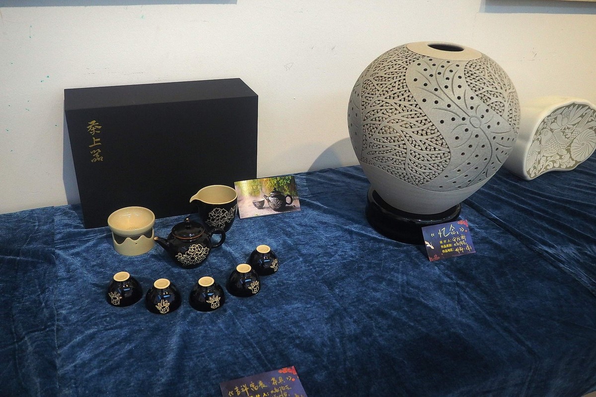 《2024河北工艺美术精品展》上