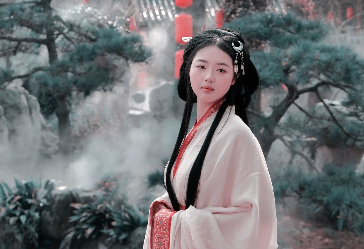 一组古装汉服女孩人像